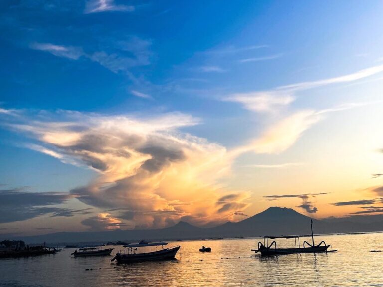 Pantai Sindhu Bali – Panduan Aktivitas, Wisata Edukasi & Paket Tur Keluarga